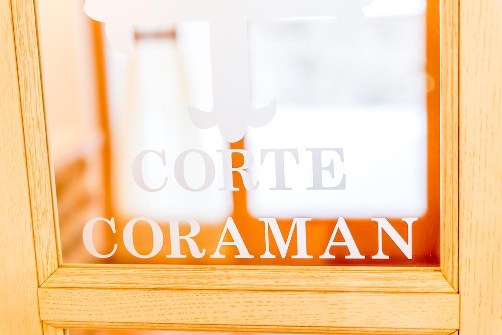 Cortecoraman 솜마캄파냐 외부 사진