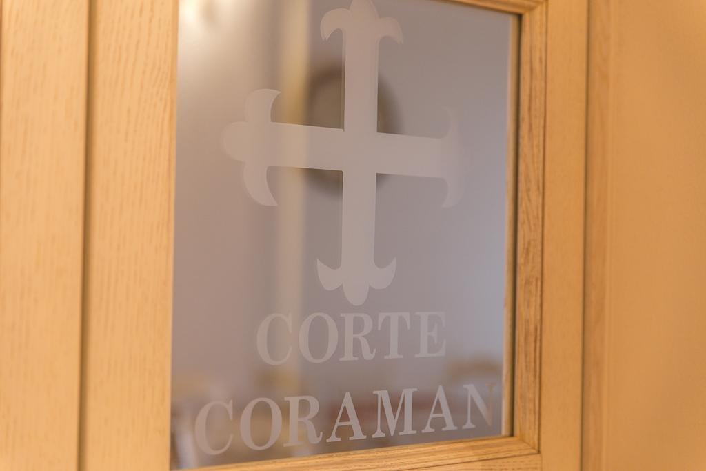 Cortecoraman 솜마캄파냐 외부 사진